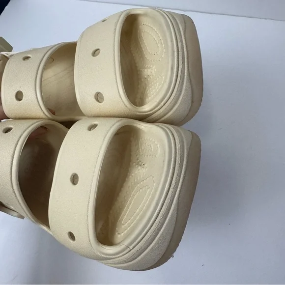 Crocs Classic Hiker Xscape Unisex Sz L9 M7 Beige Vanilla Wedge Platform Sandals - Picture 5 of 7